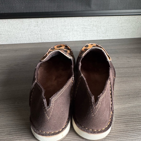 Ariat Brown Moccasins with Leopard Print - Picture 4 of 5